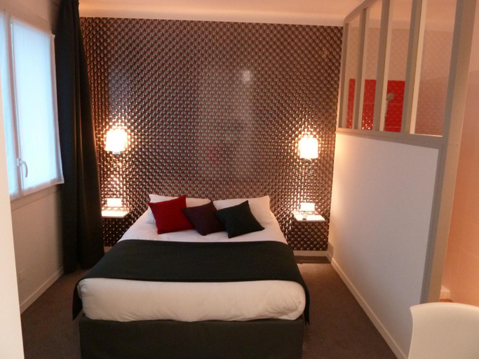Bedroom 13