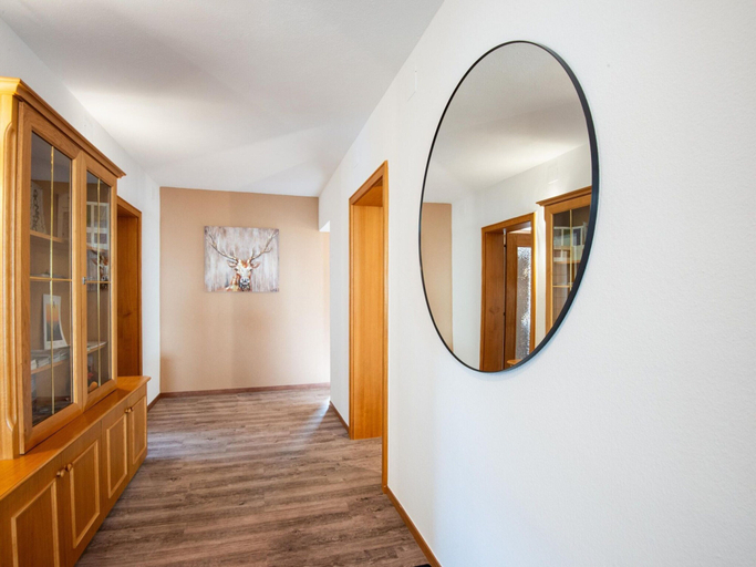Interior 2, Spacious Apartment With Balcony, Landeck