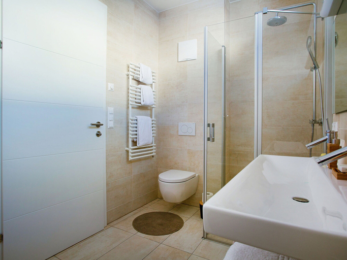 Bathroom 5, Spacious Chalet With Sauna, Murau