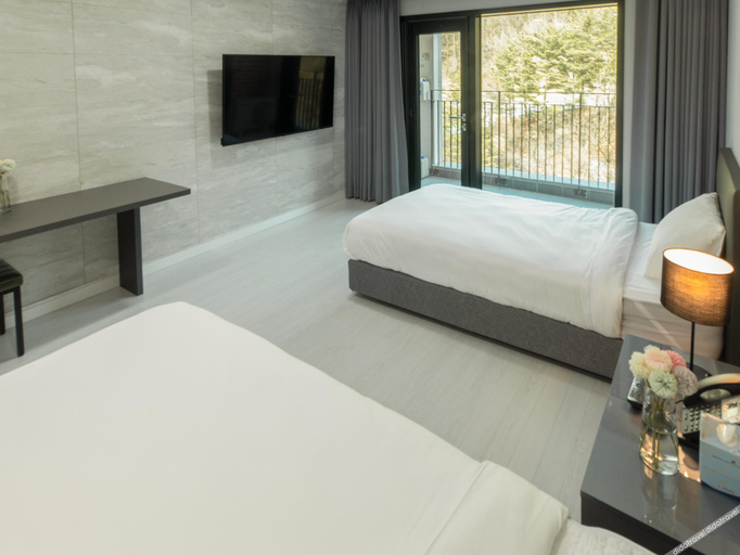 Bedroom 2, Miami Hotel Jeongseon, Jeongseon