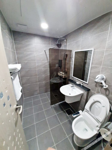 Bathroom 4, Haemaru Hotel, Gwangyang