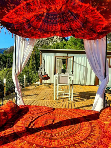 Property grounds 2, Stunning Glass Suite With Private Plunge Pool, Málaga
