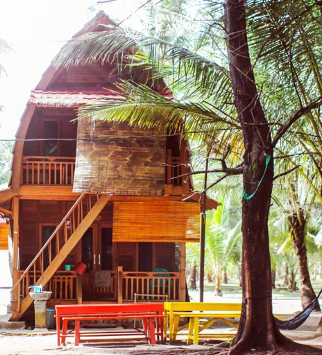 Exterior & Views 1, Pantai Camara Homestay, Pandeglang