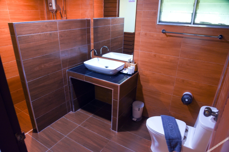 Bathroom 5, Frank Ao Nang Krabi Resort, Mueang Krabi