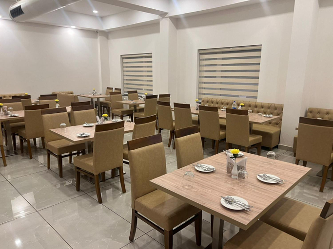 Food & Drinks, Hotel Abaam Neil, Alappuzha