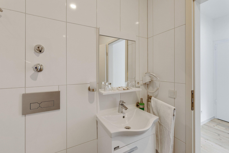 Bathroom 4, Pleasant Apartment Near Centre, Oberhausen