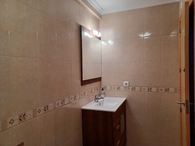 Bathroom 2, La Diosa Gaia in San Juan de los Terreros, Almería