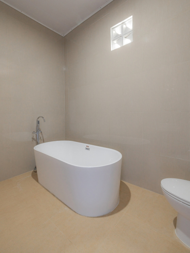 Bathroom 4