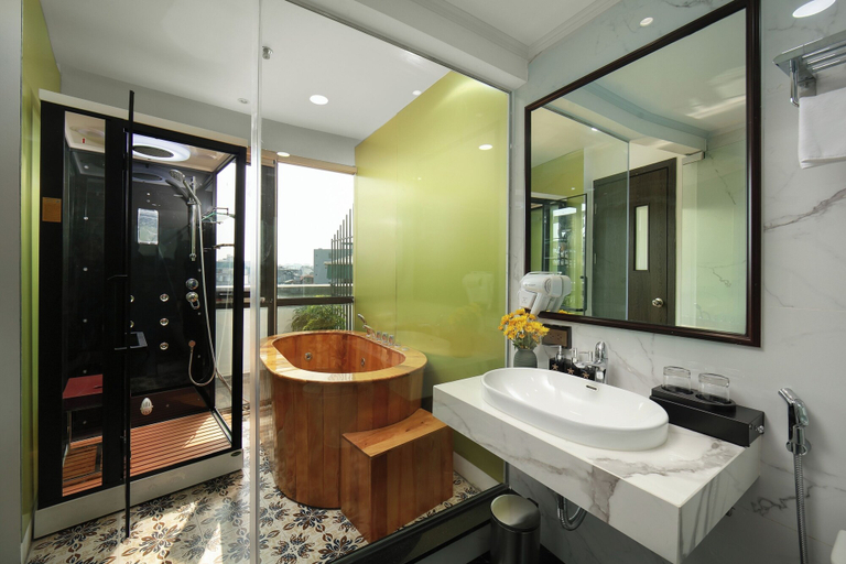 Bathroom 5, Hanoi Plaza Suite Hotel & Spa, Hoàn Kiếm