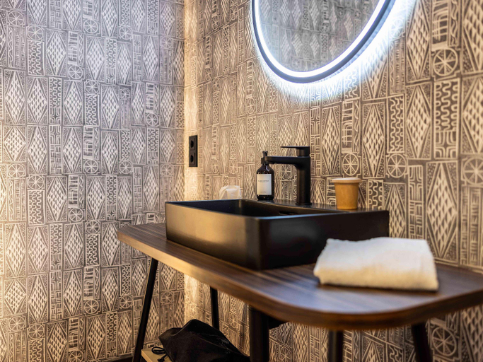 Bathroom 4, Ibis Styles Aalen, Ostalbkreis