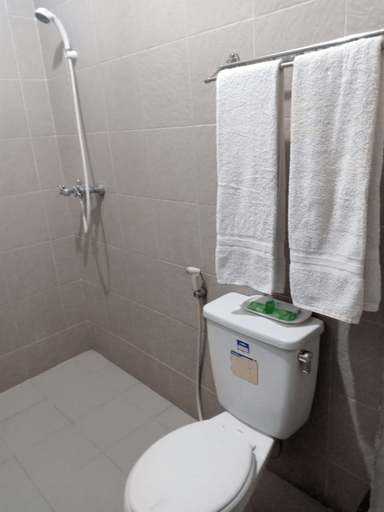 Bathroom 3, Hotel SM Cibitung, Cikarang
