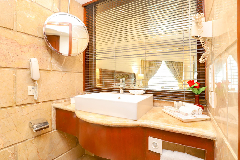 Bathroom 11