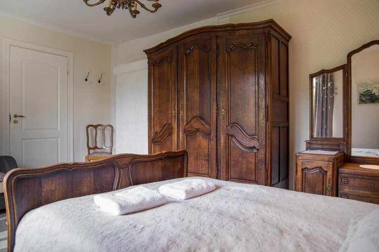 Bedroom 12