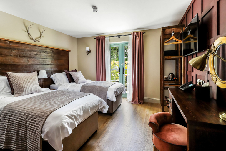 Bedroom 2, The Duke on The Test, Hampshire