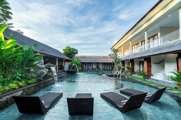 Swimming Pool 12