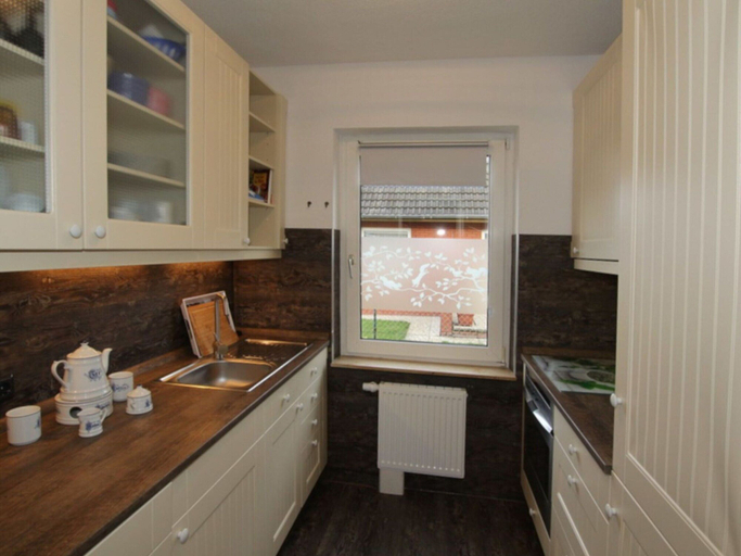 Private kitchen, Doppelhaushalfte Friesengluck mit Sauna, Aurich