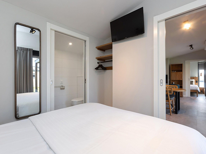 Room 4, Lakeside Bliss in Friesland, Lemsterland