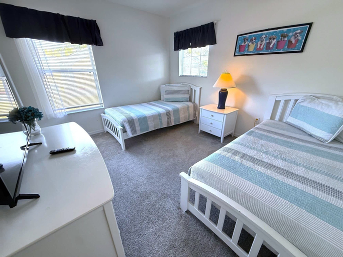 Bedroom 3, Lake View Villa With Beautiful Sunsets - Southern Dunes, Polk
