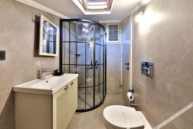 Bathroom 5, Luff Suites, Kaş