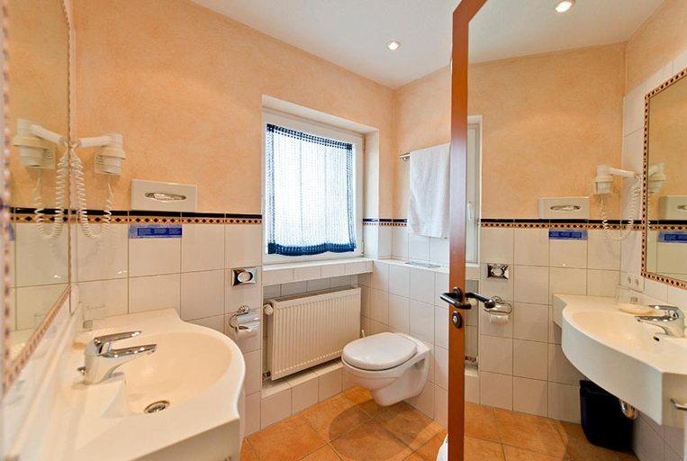 Bathroom 7