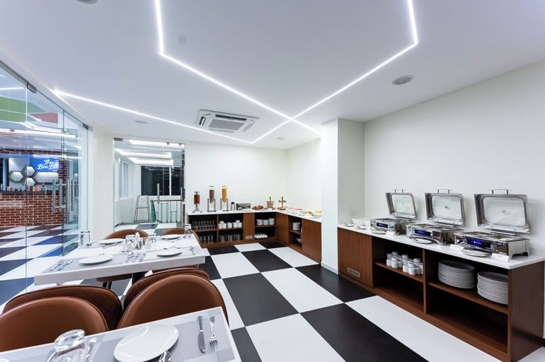 Food & Drinks 5, The Hive, Visakhapatnam