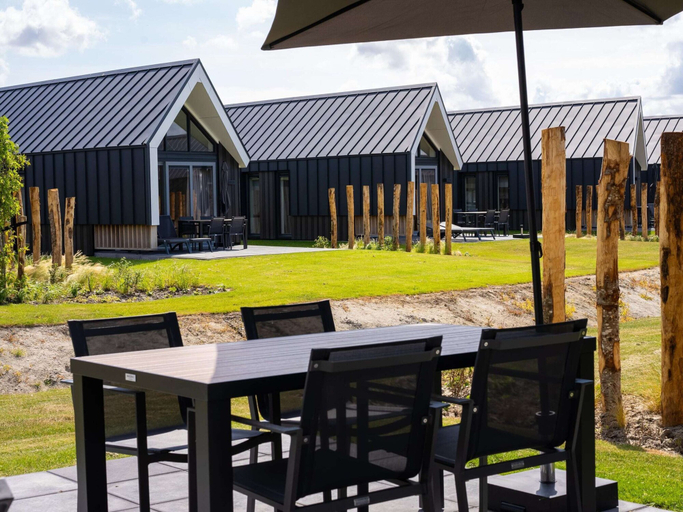 Exterior 4, Modern Lodge by the Water, Sluis