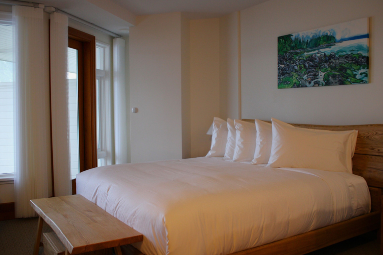 Bedroom 3, Sooke Harbour House, Capital