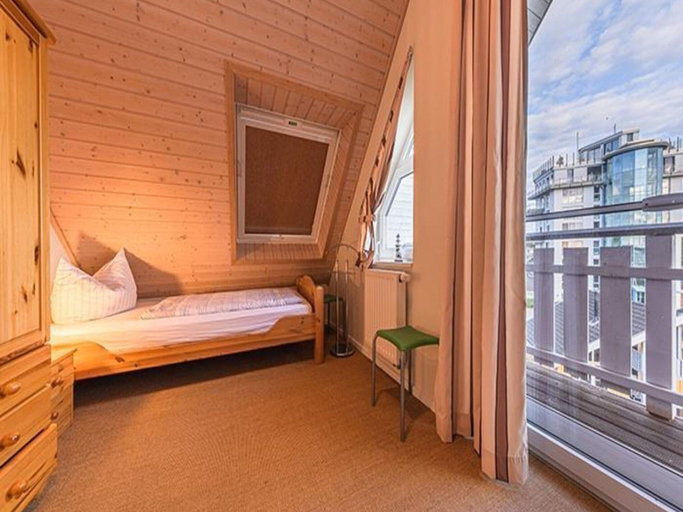 Bedroom 3, Appartement im Ferienpark in Rechlin, Mecklenburgische Seenplatte