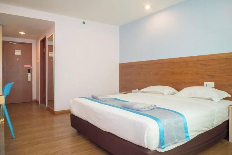 Bedroom 12