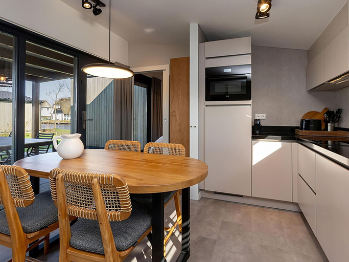 Private kitchen 5, Lakeside Bliss in Friesland, Lemsterland