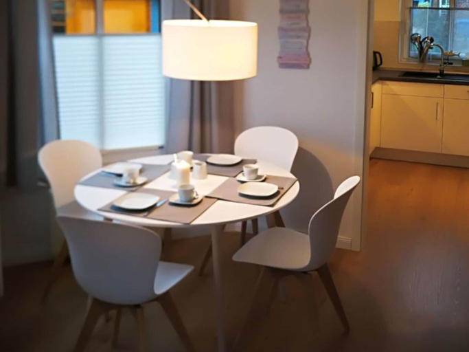 Dining, Home Port Holiday Home, Dornum, Aurich