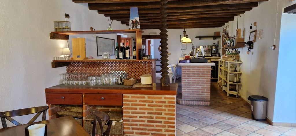 Others 2, Albergue Laganares - pilgrims hostel -, Palencia