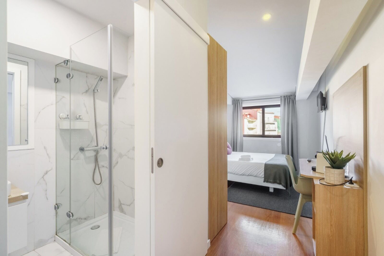 Bathroom 2, Bellu Studios & Suites, Braga