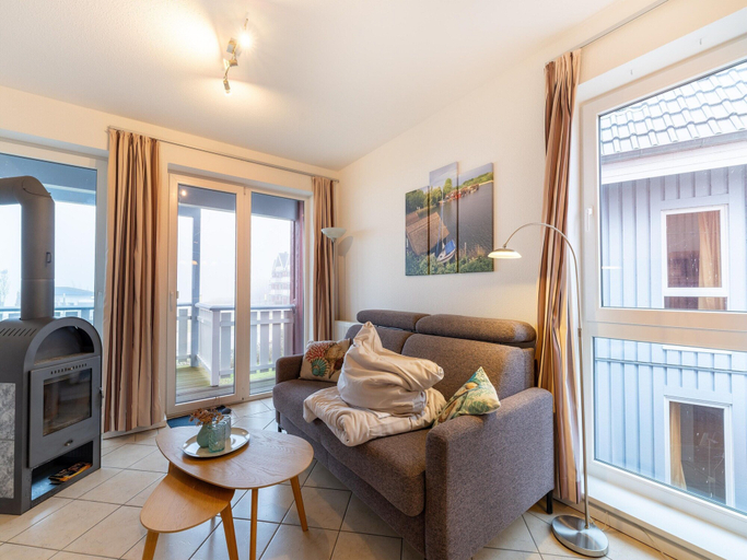 Living room 4, Liebevoll Eingerichtetes Appartement, Mecklenburgische Seenplatte
