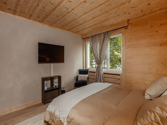 Bedroom 4, Lush Apartment With Terrace Views, Saanen