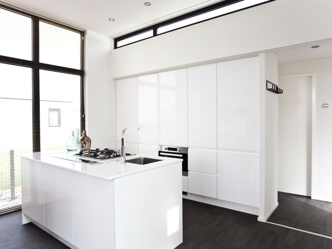 Private kitchen 3, Modern Holiday Home 600 m From the sea, Sluis