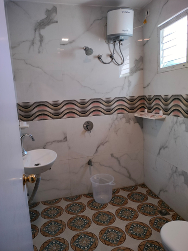 Bathroom 3, Thavika O Nila Resort Yelagiri, Vellore