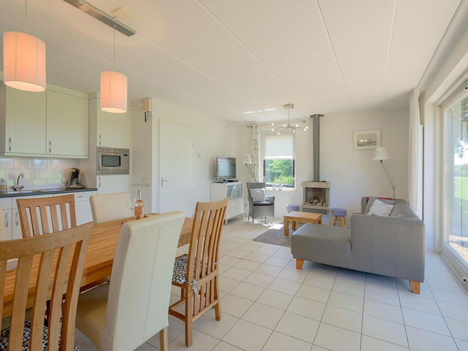 Living room, Bungalow in Sondel Near Slotermeer Lake, Gaasterlân-Sleat