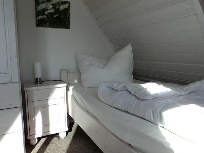Room 3, Liebevoll Eingerichtetes Appartement, Mecklenburgische Seenplatte