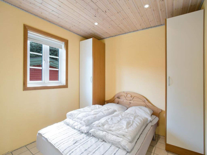 Room 3, 4 Person Holiday Park Home in Graested, Gribskov