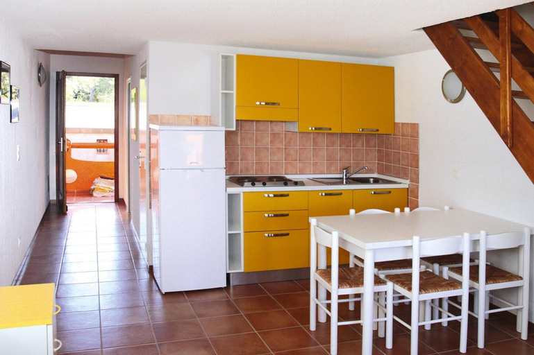 Others 2, Pinarellu Apartment Steps Away From Beach, Corse-du-Sud