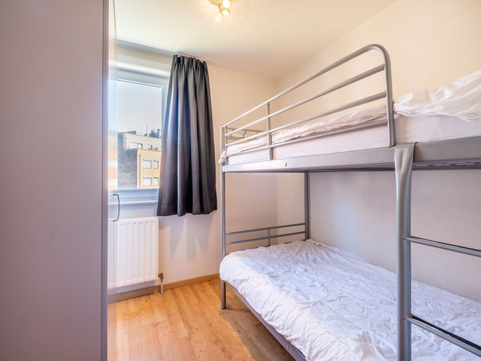 Bedroom 2, Apartment in Koksijde Near the Sea, West-Vlaanderen
