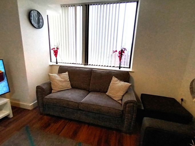Living area 5, Broad St - 1 Bedroom - 1 Bathroom - Free Parking, Birmingham