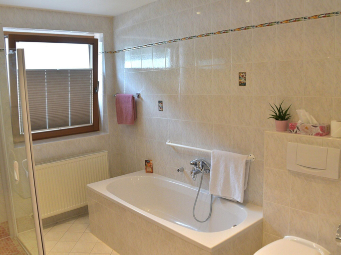 Bathroom 3, Chalet in Fulpmes Near Stubai Glacier Skiing, Innsbruck Land