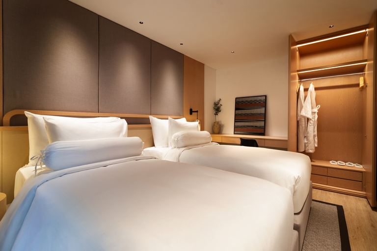 Bedroom 25