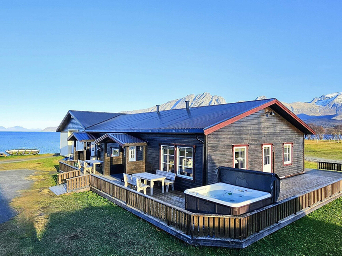 Exterior & Views, 6 Person Holiday Home in Hamnvik, Ibestad
