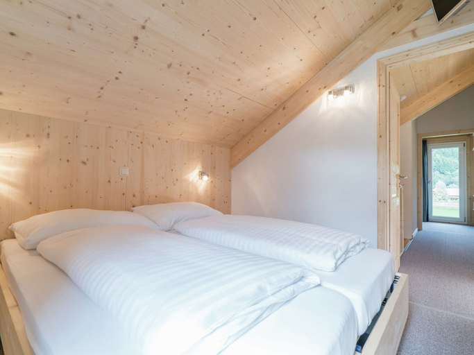 Bedroom 4, Exclusive Chalet With Whirlpool, Murau