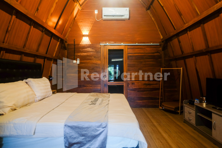 Bedroom 8