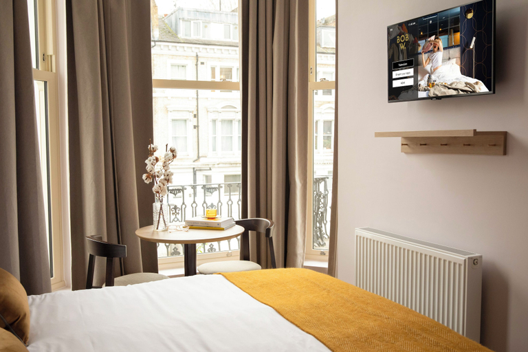 Bedroom 3, Bob W London Holland Park, London