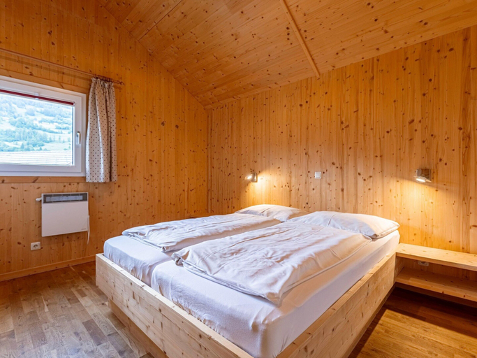 Others 2, Nice chalet with hot tub, Murau